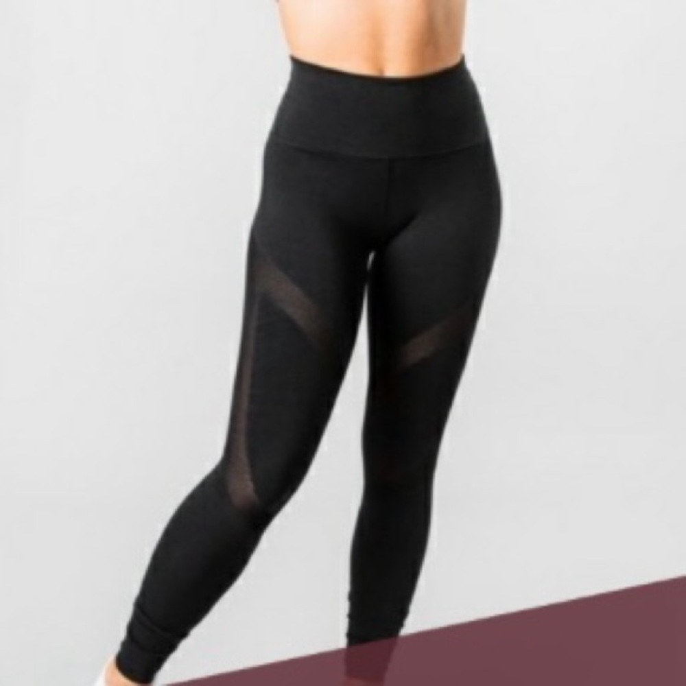 Alphalete aero leggings